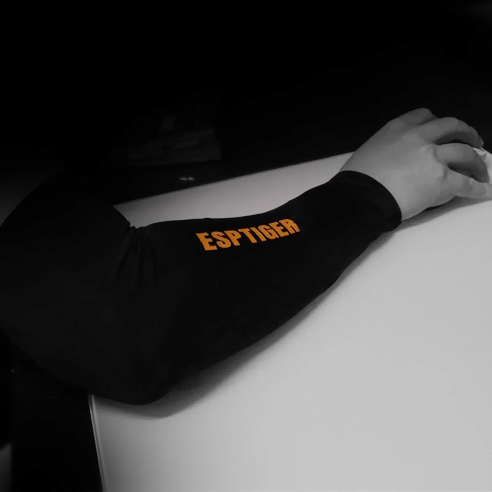 EspTiger Extended Arm Sleeve - Image 6